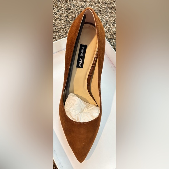 NWT • Nine West • Women's Tatiana Pumps • Cognac • Size 7M • Brown Heels - Picture 3 of 5